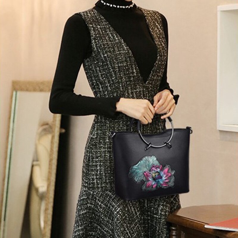 Ethnic Trend Female Retro Mobile Handbags Personality Wild Single Shoulder Sling Embossed Handbag - ebowsos