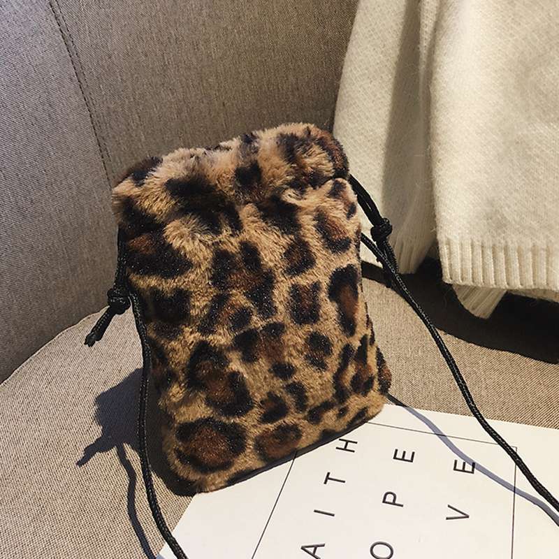 New Fashion Ladies Leopard Drawstring Bag Personality Diagonal Bag Ladies Unique Candy Package - ebowsos