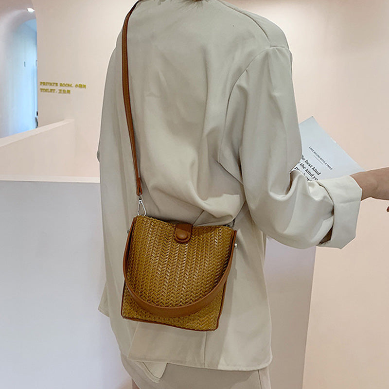 New Wave Retro Fashion Straw Bucket Bag Simple Wild Shoulder Messenger Bag - ebowsos
