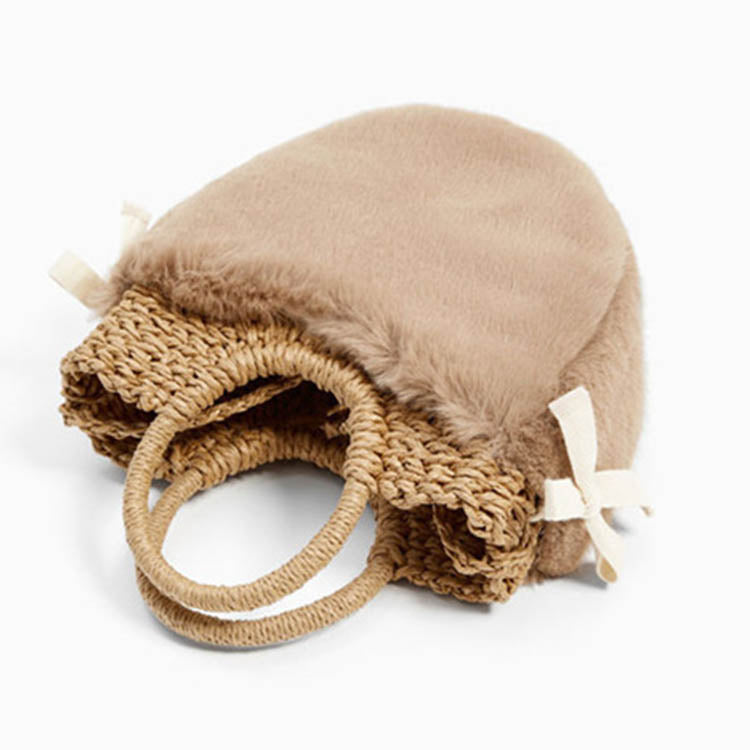 New Winter Women'S Woven Bag Girls Plush Straw Handbag Plush Jacket Mini Basket Straw Bag Small Messenger Bag - ebowsos