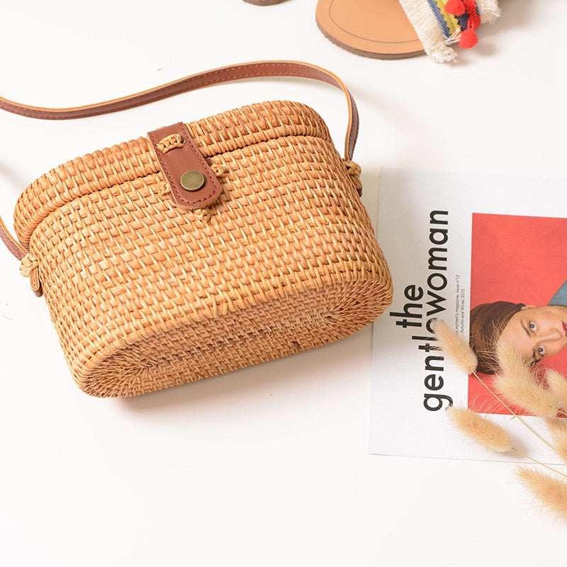 Rattan Beach Basket Bag Retro Hand-Woven Straw Crossbody Bag Pu Strap Box Shape Small Handbags Nurse Bag - ebowsos