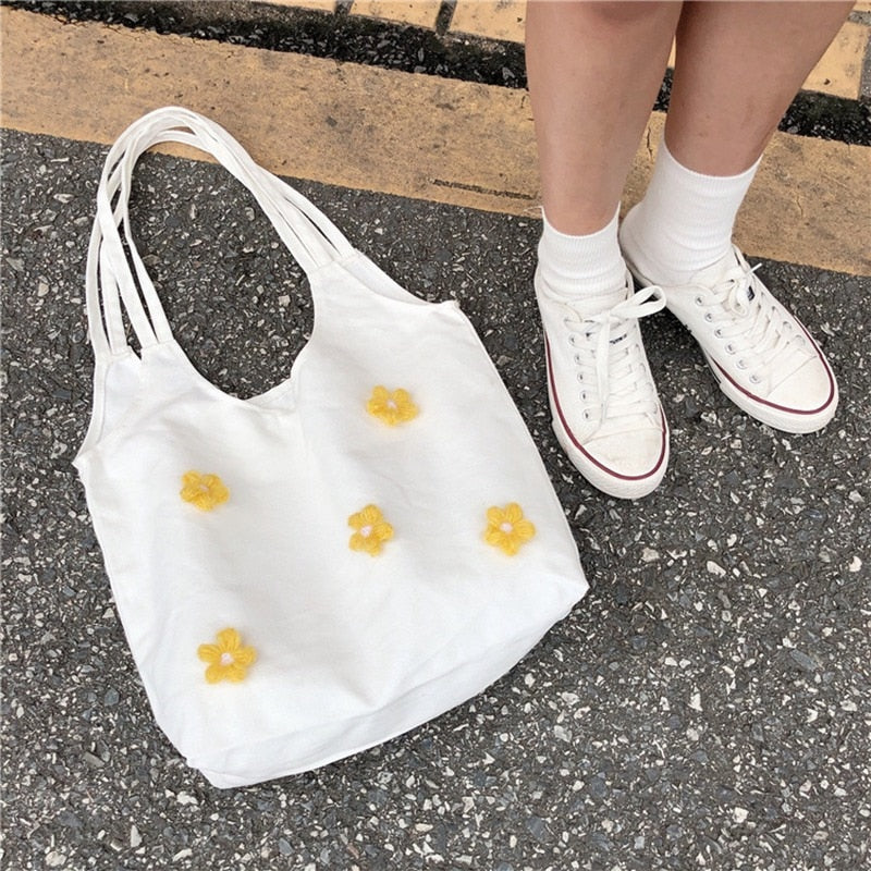 Small Fresh 3D Daisies Flowers Canvas Bag Women 2019 Fashion Large Capacity Single Shoulder Bag Student Daily Pack Shoppi - ebowsos